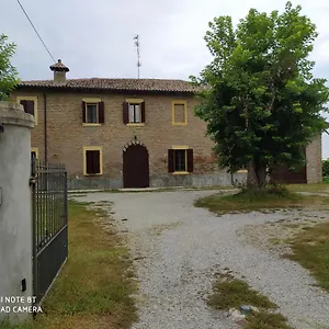 https://la-rosa-selvatica.emilia-romagnahotels.net